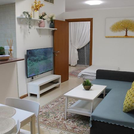 Newly Furnished Cozy 1 Bedroom Apartment Close To Jbr Beach And Metro Dubai Buitenkant foto