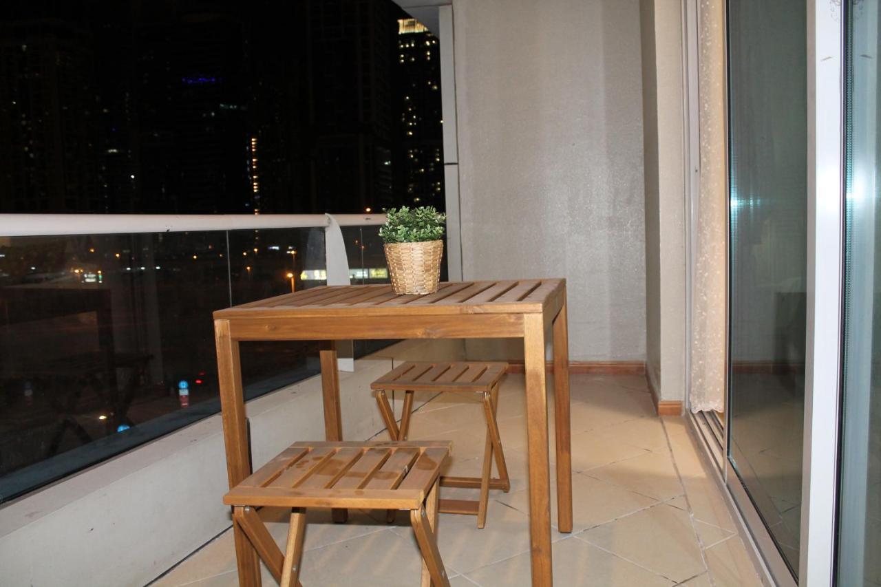 Newly Furnished Cozy 1 Bedroom Apartment Close To Jbr Beach And Metro Dubai Buitenkant foto