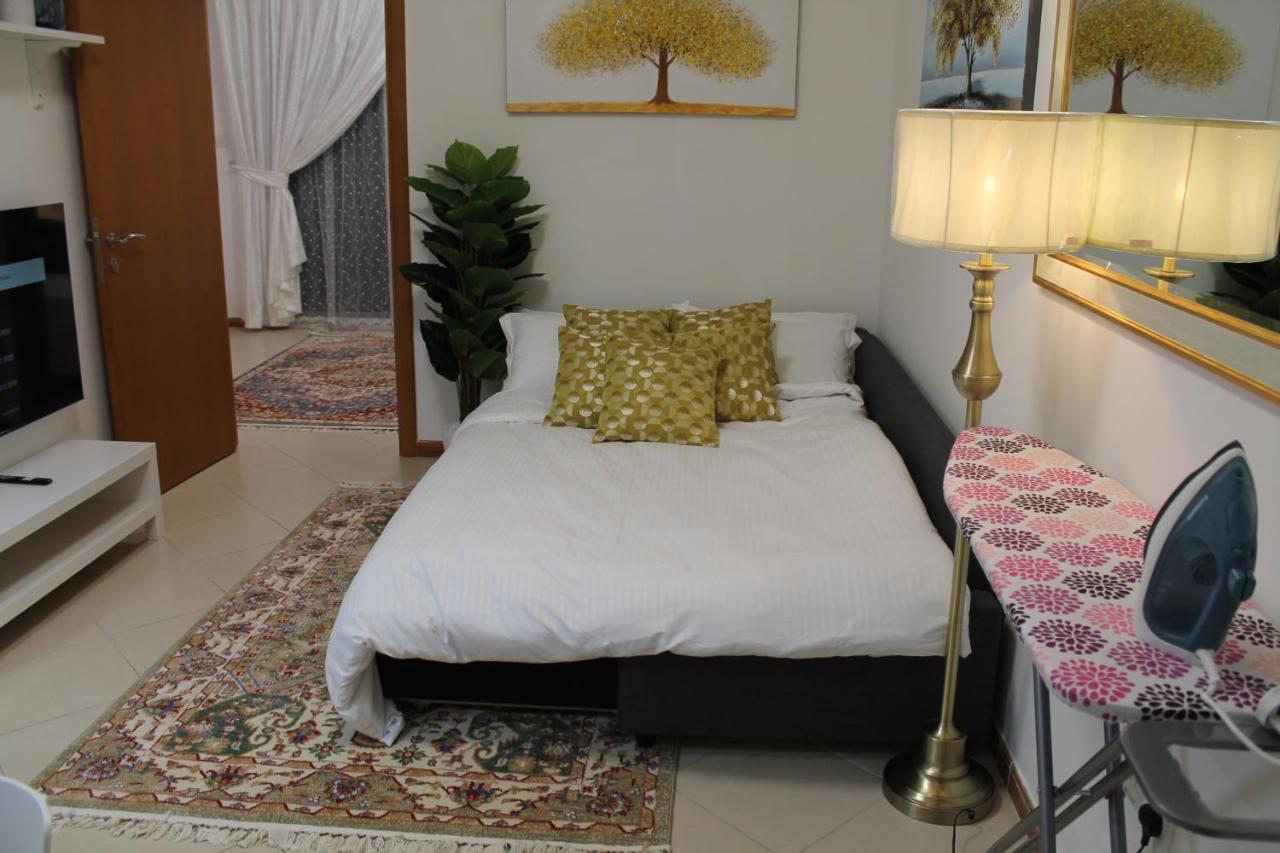 Newly Furnished Cozy 1 Bedroom Apartment Close To Jbr Beach And Metro Dubai Buitenkant foto