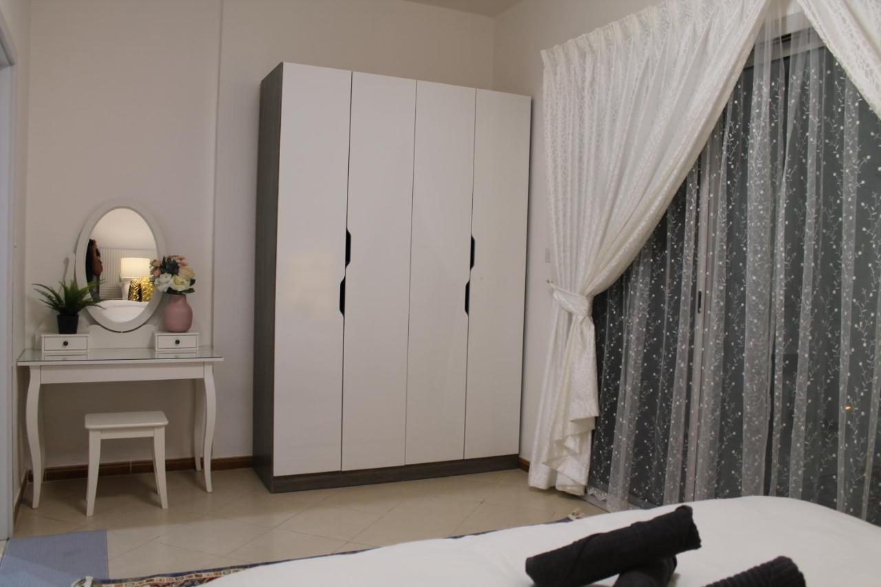 Newly Furnished Cozy 1 Bedroom Apartment Close To Jbr Beach And Metro Dubai Buitenkant foto