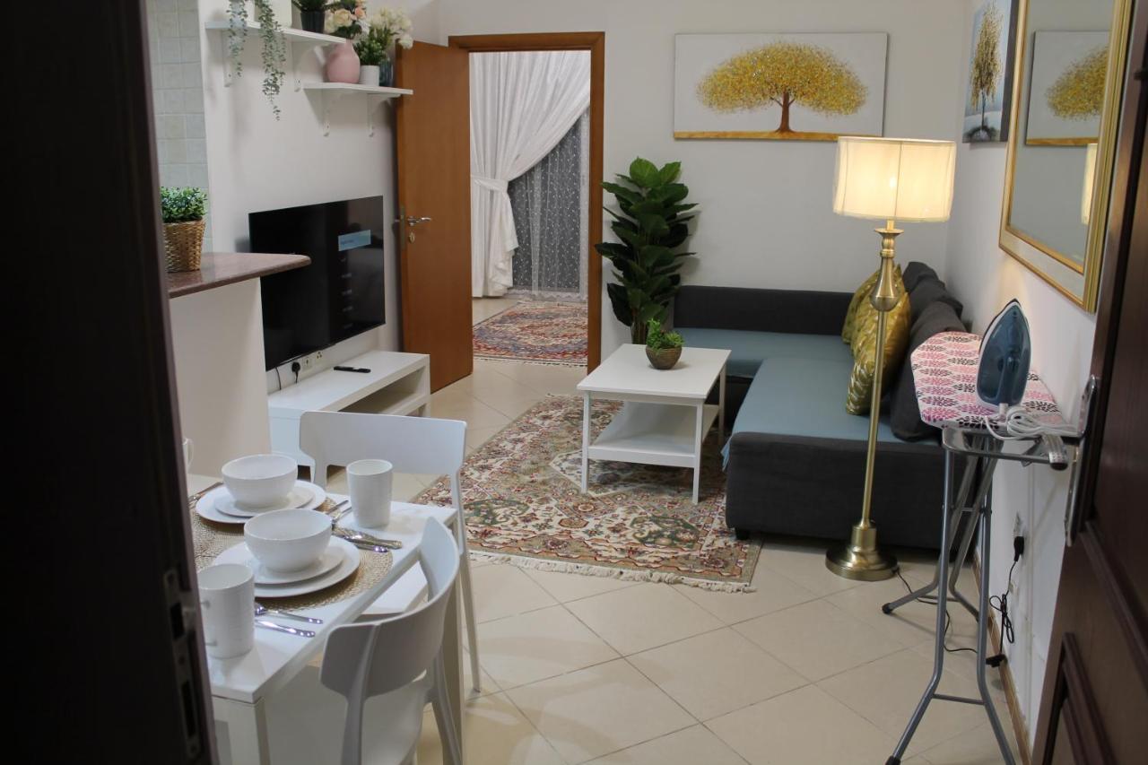 Newly Furnished Cozy 1 Bedroom Apartment Close To Jbr Beach And Metro Dubai Buitenkant foto